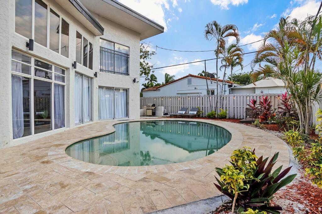 Stunning 2 Story Villa With Pool Fort Lauderdale Luaran gambar