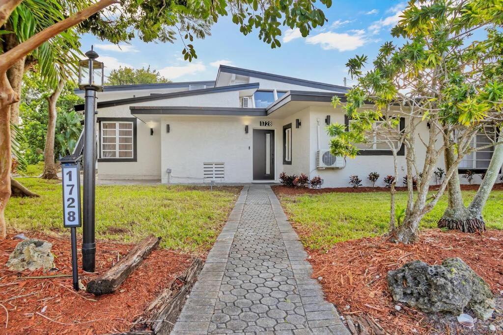 Stunning 2 Story Villa With Pool Fort Lauderdale Luaran gambar