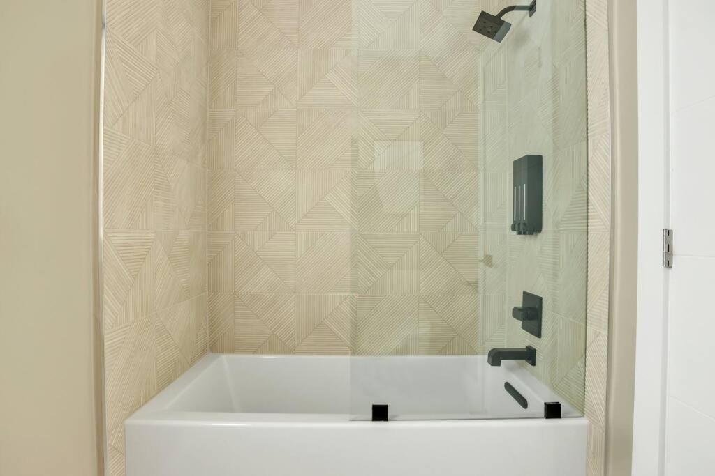 Stunning 2 Story Villa With Pool Fort Lauderdale Luaran gambar