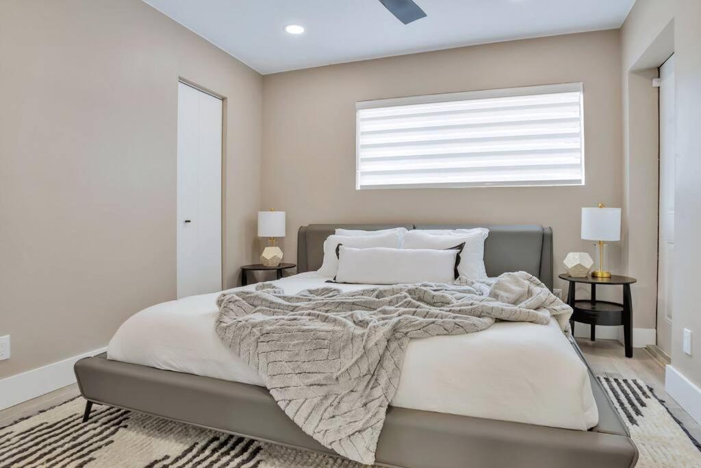 Stunning 2 Story Villa With Pool Fort Lauderdale Luaran gambar