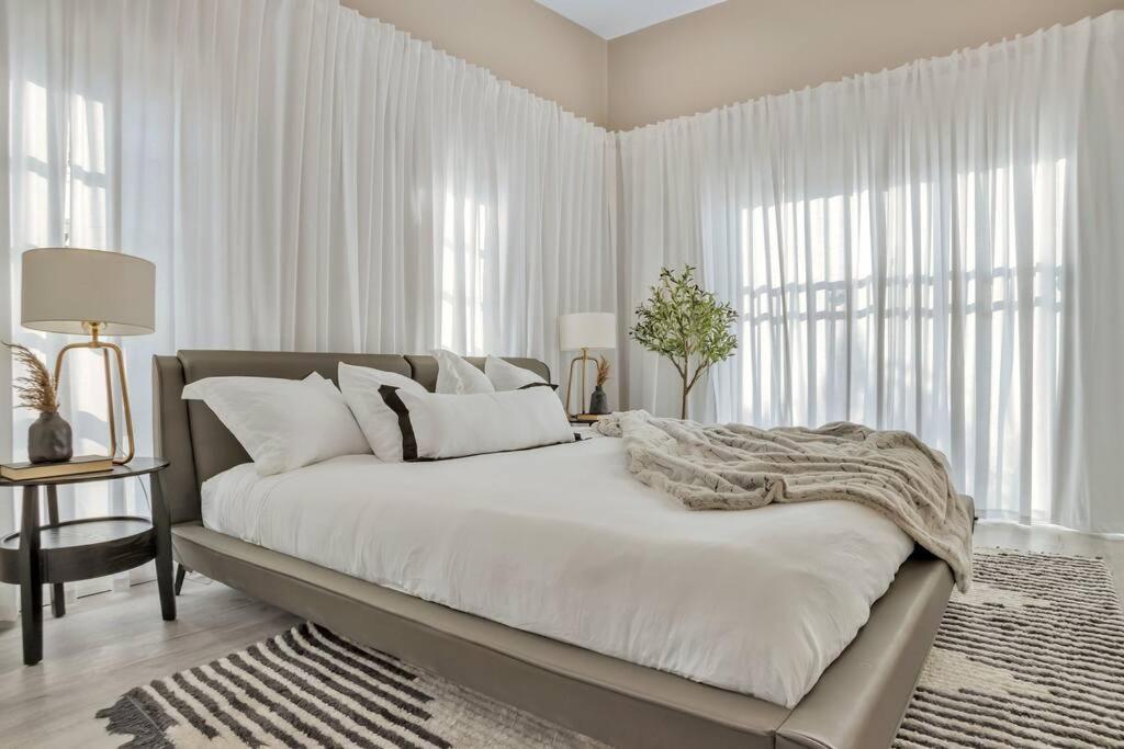 Stunning 2 Story Villa With Pool Fort Lauderdale Luaran gambar