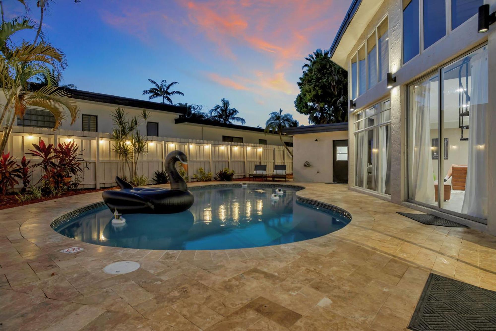 Stunning 2 Story Villa With Pool Fort Lauderdale Luaran gambar